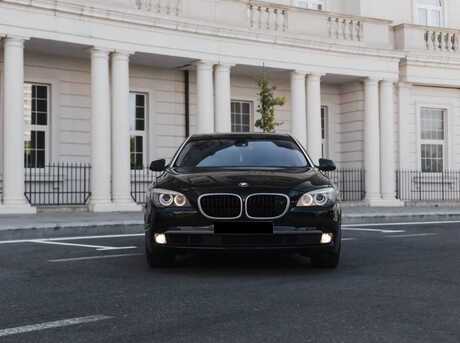 BMW 750