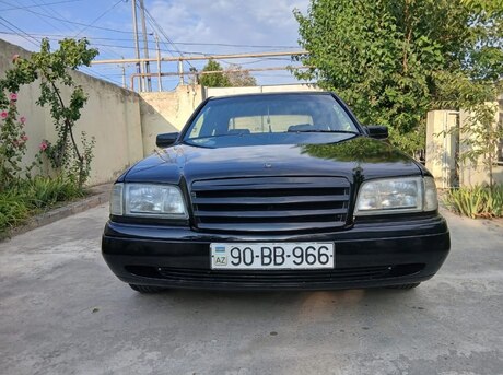 Mercedes C 180