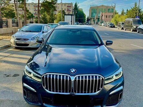 BMW 740 2019
