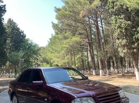 Mercedes C 180