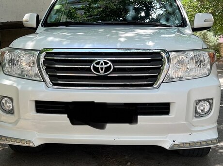 Toyota Land Cruiser 2010