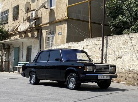 LADA (VAZ) 2107