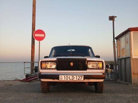 LADA (VAZ) 2107