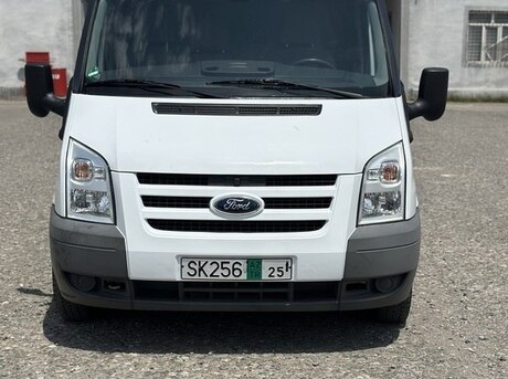 Ford Transit 2011