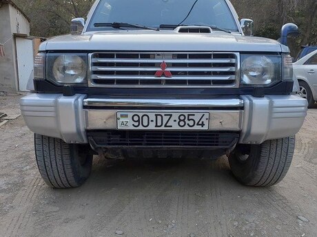 Mitsubishi Pajero 1996