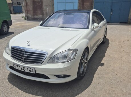 Mercedes S 500