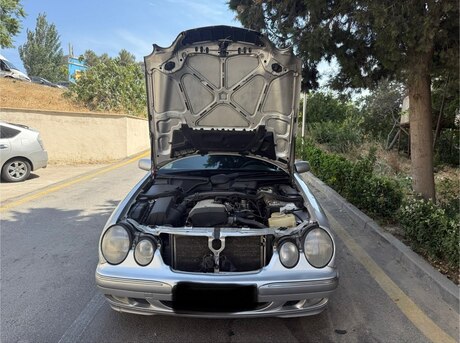 Mercedes E 200 2000