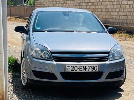 Opel Astra 2005