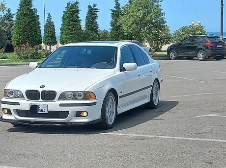 BMW 525