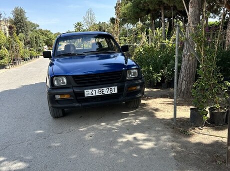 Mitsubishi L200