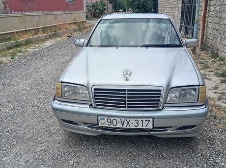 Mercedes C 180