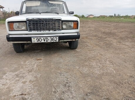 LADA (VAZ) 2107 2001