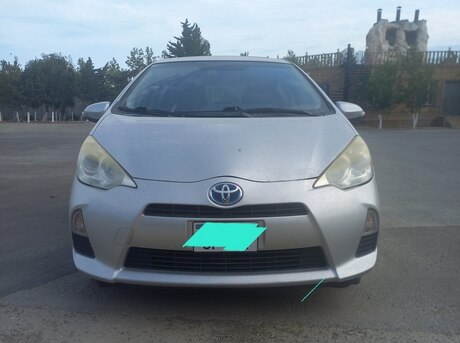 Toyota Prius C 2014