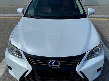Lexus CT 200h