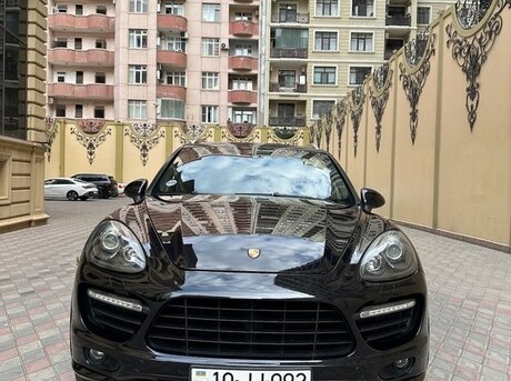 Porsche Cayenne GTS 2014