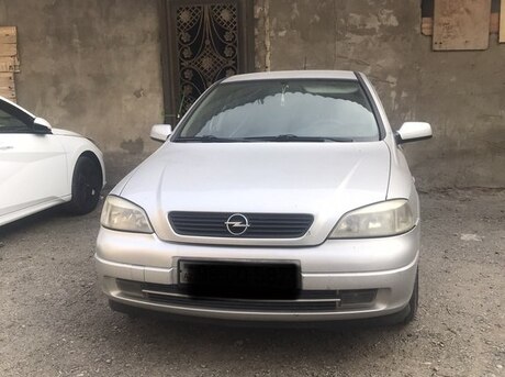 Opel Astra 2000