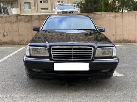 Mercedes C 230