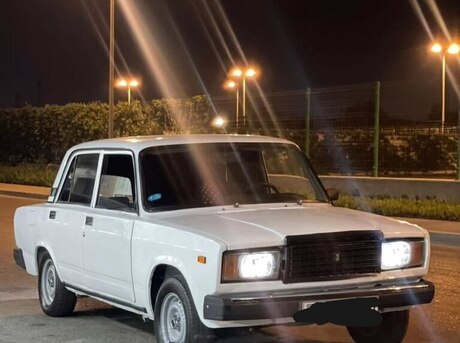 LADA (VAZ) 2107 1985