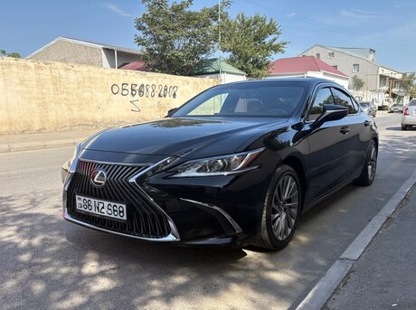 Lexus ES 250 2019