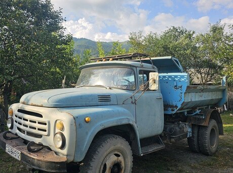 ZIL 130