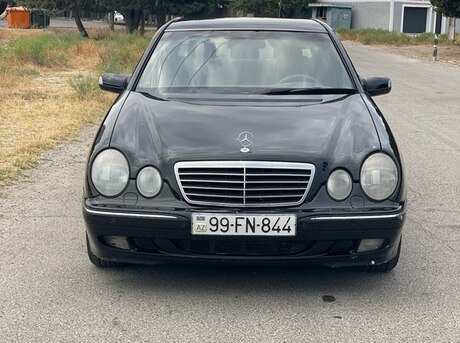 Mercedes E 220 d 2000