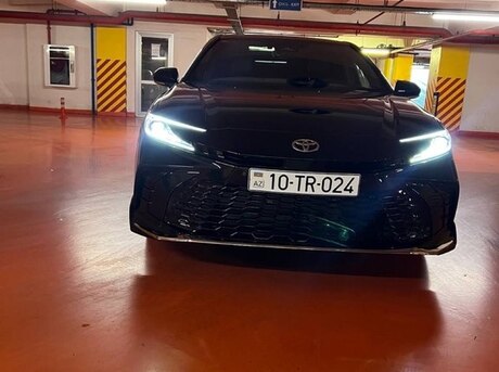 Toyota Camry 2024