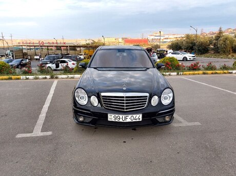 Mercedes E 320