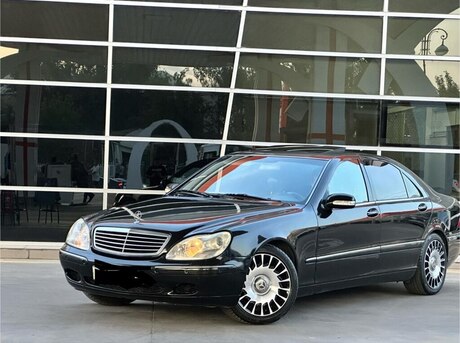 Mercedes S 500