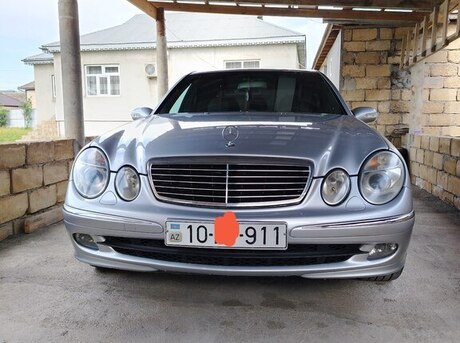 Mercedes E 220 2002