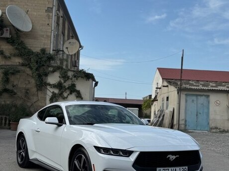 Ford Mustang 2024
