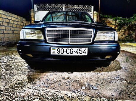 Mercedes C 180