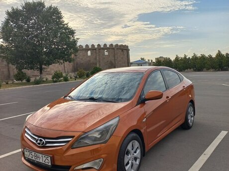 Hyundai Accent 2015