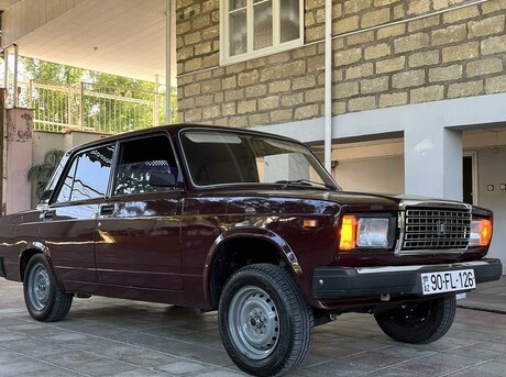 LADA (VAZ) 2107
