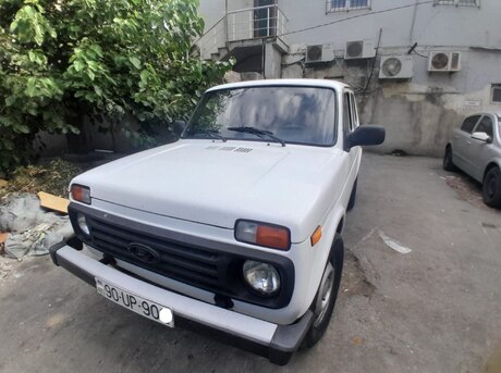 LADA (VAZ) Niva 2008