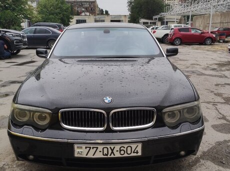 BMW 745