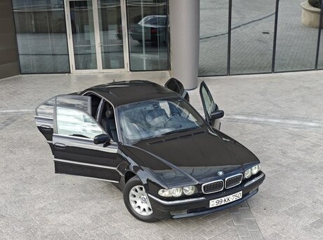 BMW 728 2000
