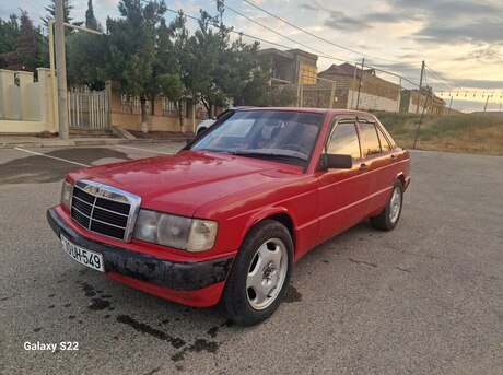 Mercedes 190