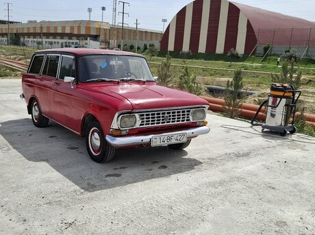 Moskvich 427