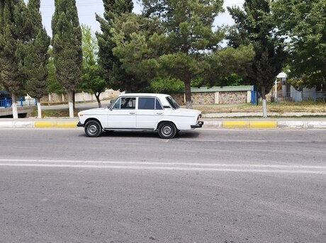 LADA (VAZ) 2106