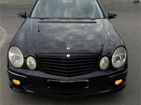 Mercedes E 200