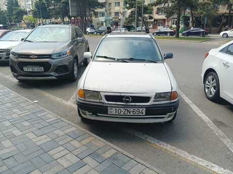 Opel Astra 1996