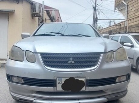 Mitsubishi Airtrek 2002