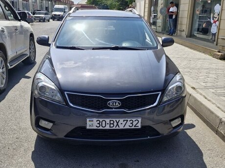 Kia  2011