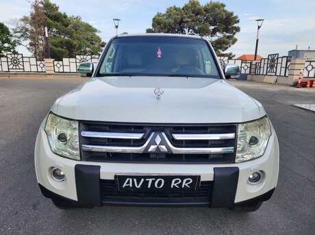 Mitsubishi Pajero 2008