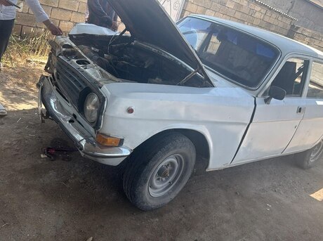 GAZ 24 1986