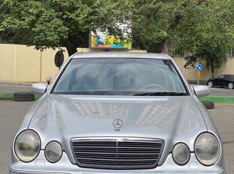Mercedes E 220 d 2001
