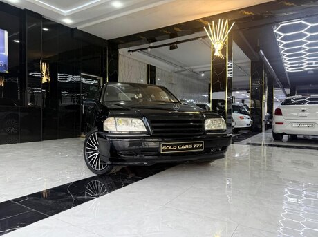 Mercedes C 230