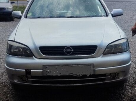 Opel Astra 2000