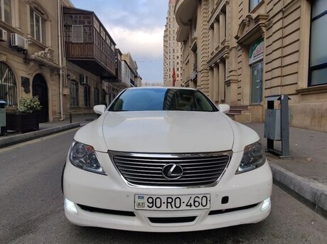 Lexus LS 460L
