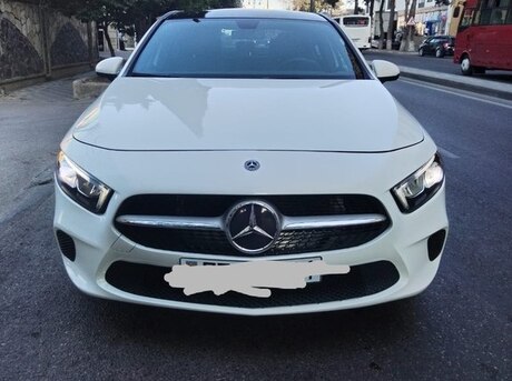 Mercedes A 220